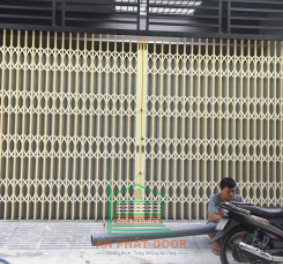 CỬA KÉO ĐÀI LOAN U KEM LÁ XÁM